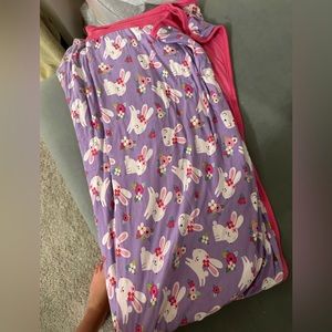 Little bum bums (bums n roses) cloud blanket